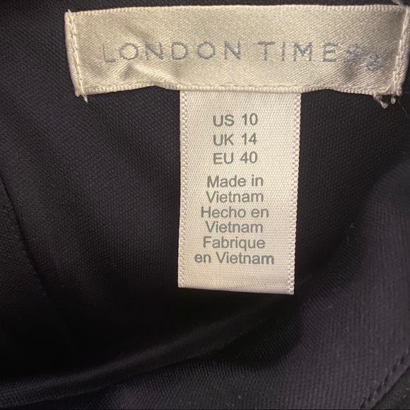 Cold Shoulder Mock Neck Mini - Picture 4 of 4